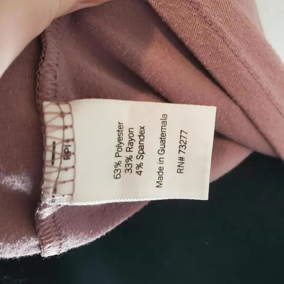 SO Juniors Short Sleeve Favorite Crewneck Tee Size Medium - Picture 7 of 9